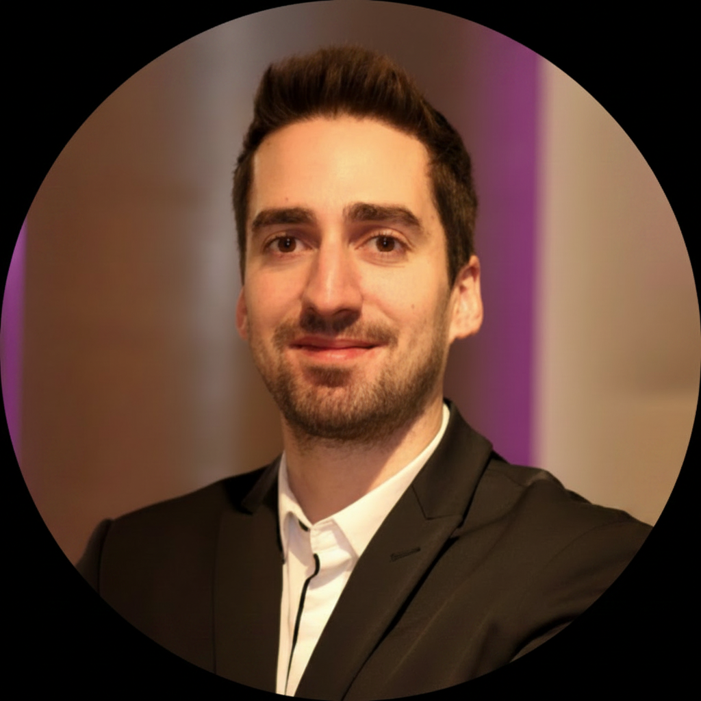 Create a clean, professional, front-facing circular profile portrait of Miguel Rufino, identical to the current image but with the white background outside the circle replaced by solid black, matching the site’s dark theme.